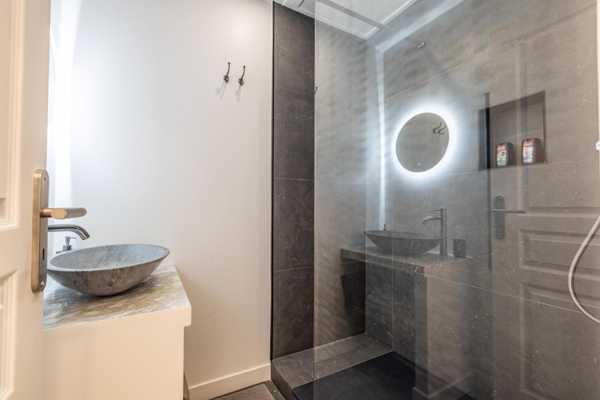 Menton Old Town Apartment ภายนอก รูปภาพ
