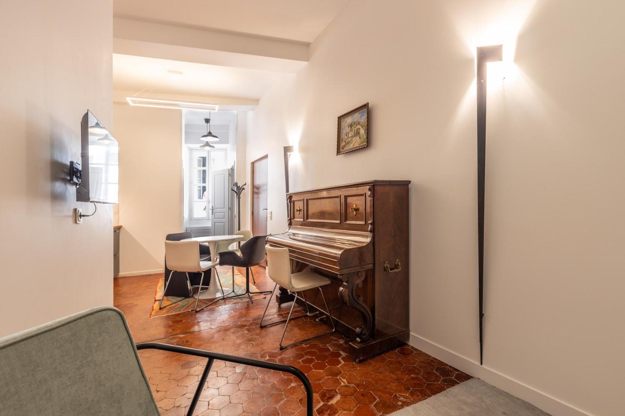 Menton Old Town Apartment ภายนอก รูปภาพ
